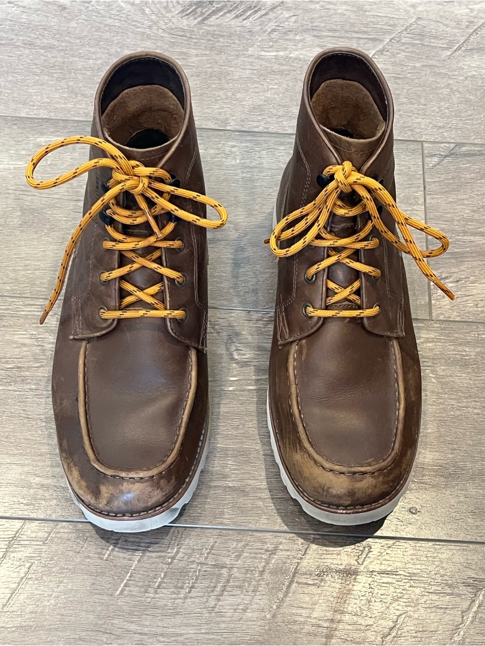 UGG Men's Brown Leather Agnar Moc Toe Boots Size 8